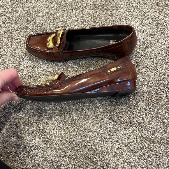 Stuart Weitzman Brown Loafers with Golden Buckles Size 6.5 - Picture 2 of 6